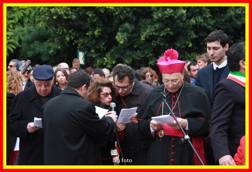 181208 Omaggio Floreale 120_tn.JPG